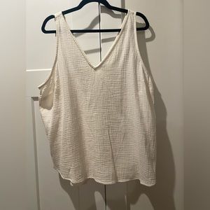 Old Navy tank top